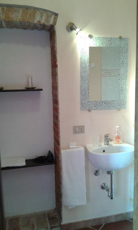 Francavilla Bisio Agriturismo Il Vecchio Portico מראה חיצוני תמונה