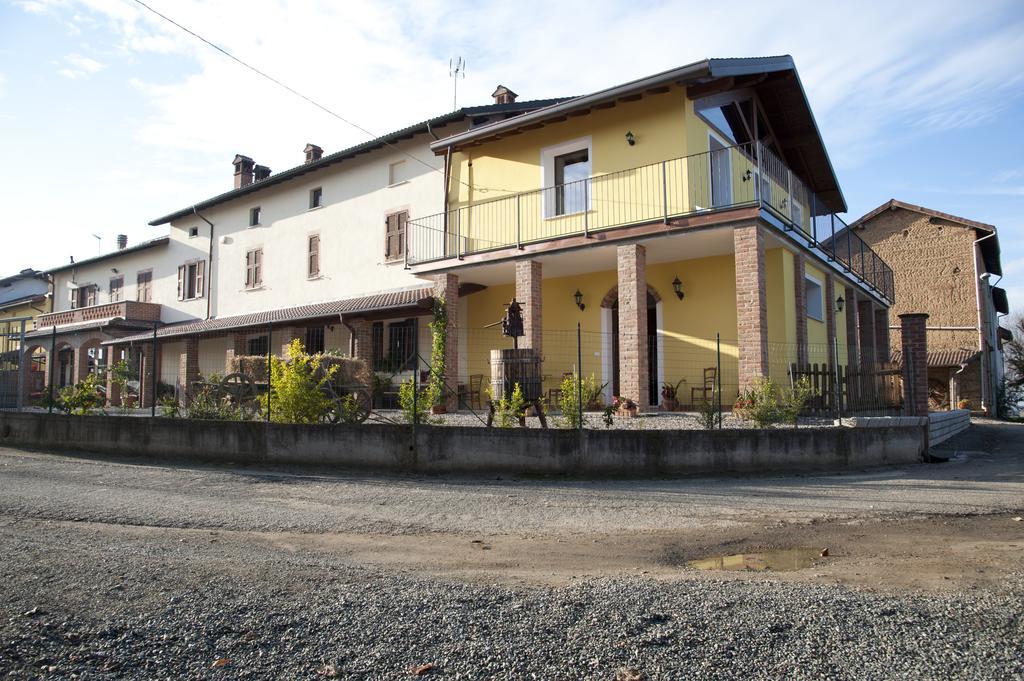 Francavilla Bisio Agriturismo Il Vecchio Portico מראה חיצוני תמונה