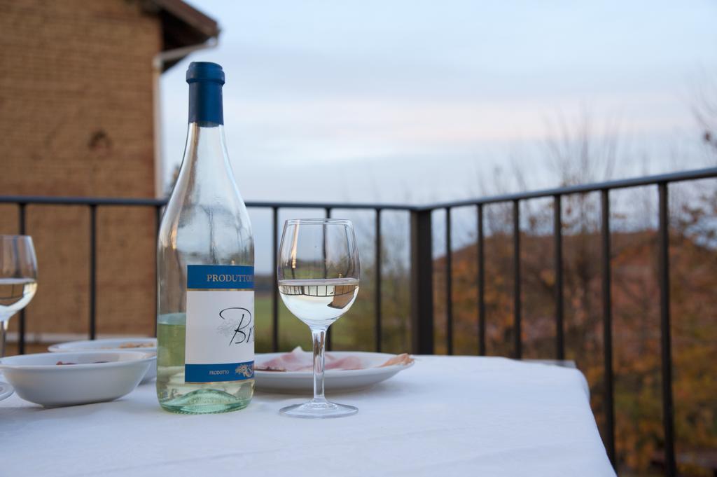 Francavilla Bisio Agriturismo Il Vecchio Portico מראה חיצוני תמונה